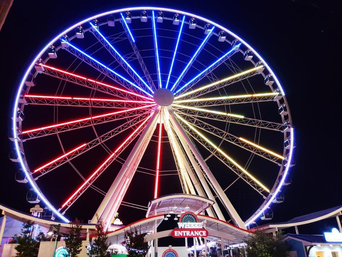 Amazing Grace-1089 Of Free Area Attraction Tickets For Each Paid Day!!! Villa Sevierville Exterior photo